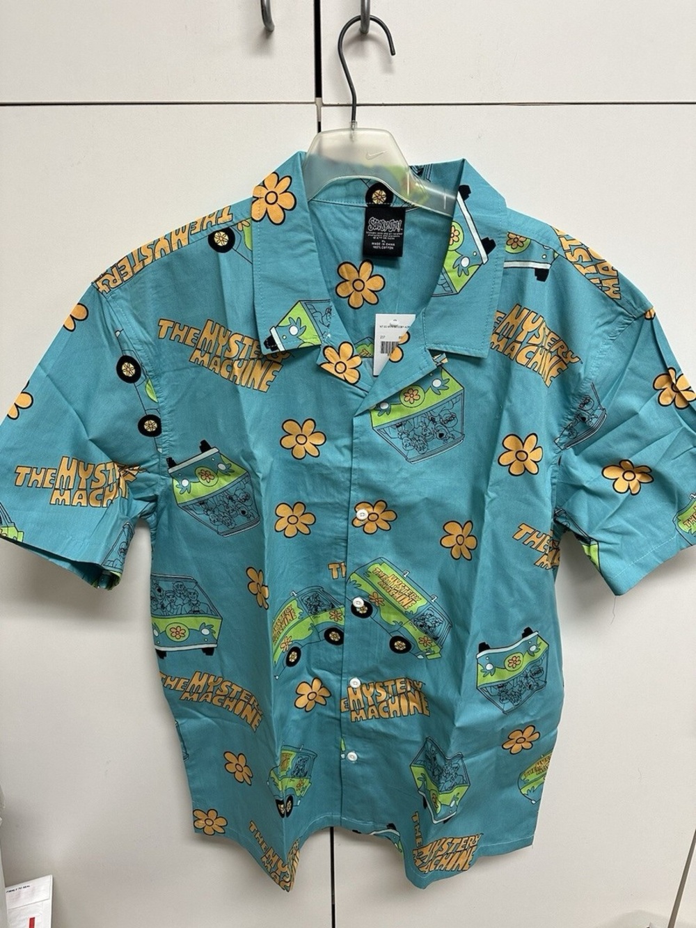 Scooby-Doo The Mystery Machine Teal Short-Sleeve Button-Down Shirt